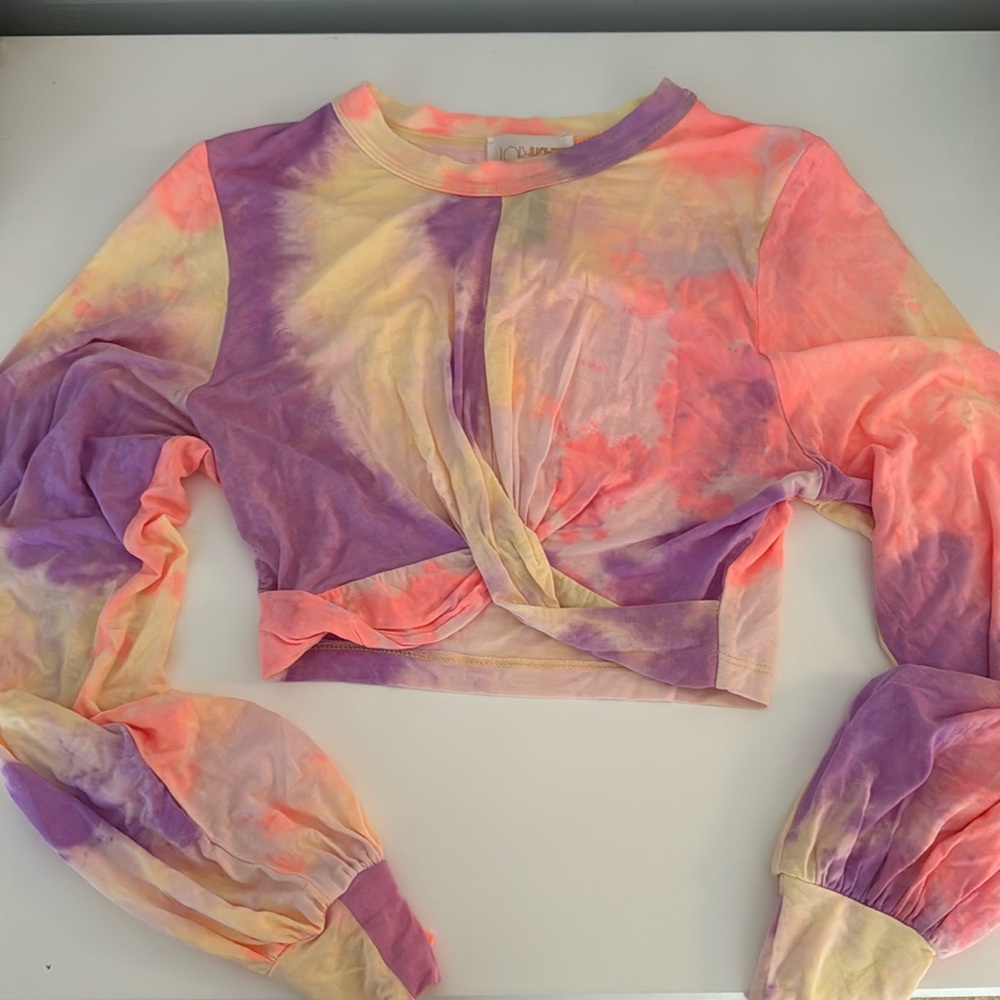 Beach Riot cropped multicolor long sleeve top.